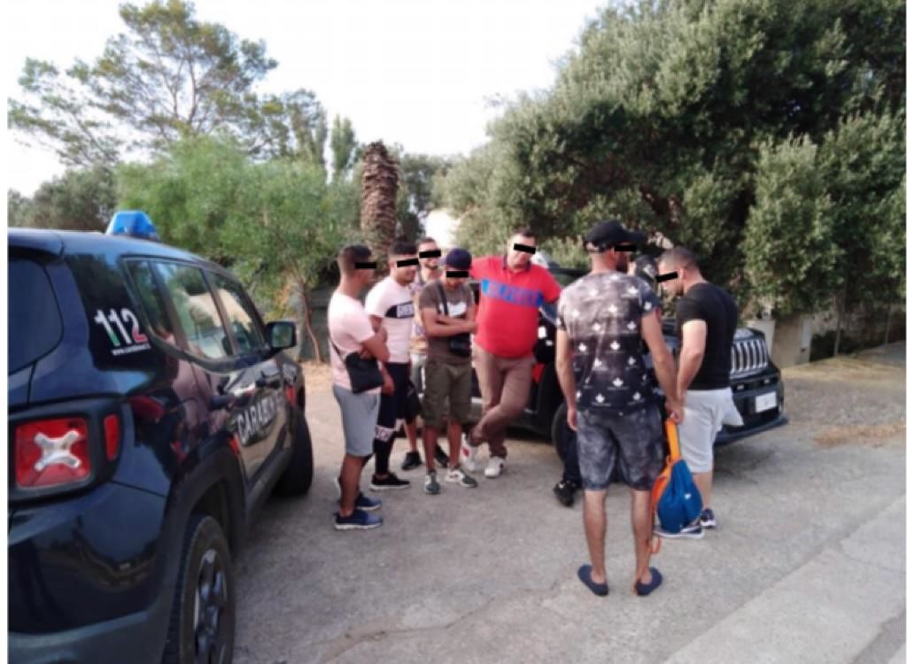 Nuovo sbarco di migranti in Sardegna, otto algerini rintracciati dai carabinieri a Porto Pino