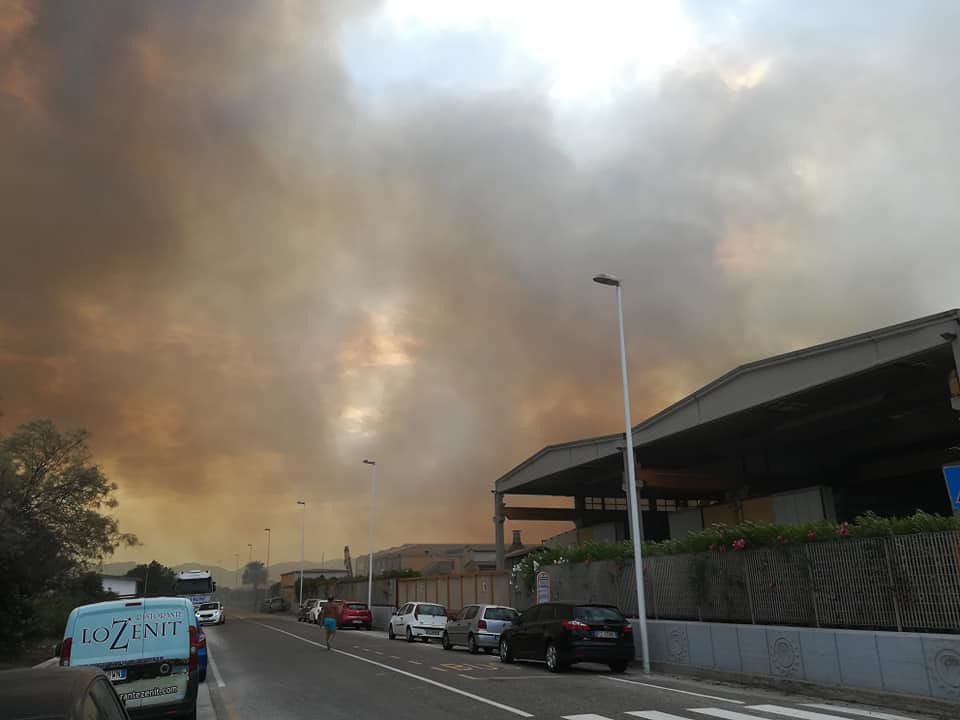 Danilo, l’sos tra le fiamme a Giorgino: “Pensate se ci fosse stato il gassificatore, non si gioca con le vite umane”