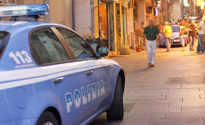 Cagliari, l’sos di una donna: “Scippata alla Marina da un uomo di colore”