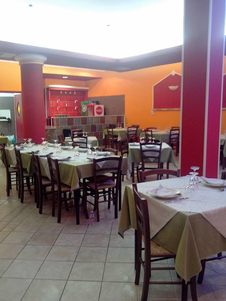 Monserrato, ladro ruba la borsa della titolare di Quo Vadis e scappa: sos per riconoscerlo