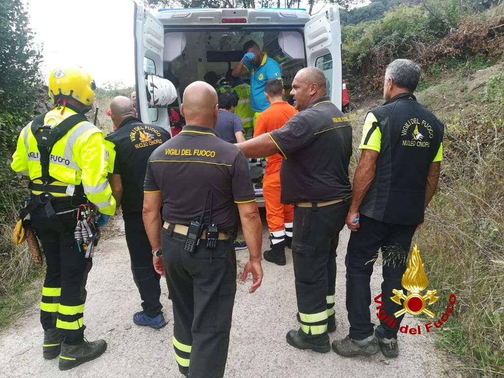 Villanova Monteleone, 88enne scomparso ritrovato dai vigili del fuoco: sta bene