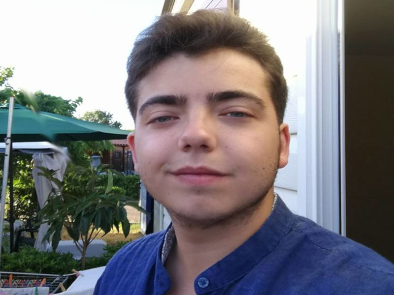 L’appello di Marco Boschi: “Sono nato 22 anni fa a Cagliari e voglio conoscere la mia vera madre”