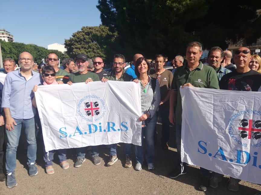 I forestali sardi marciano su Cagliari: “Assurdo rischiare la vita per mille euro al mese”