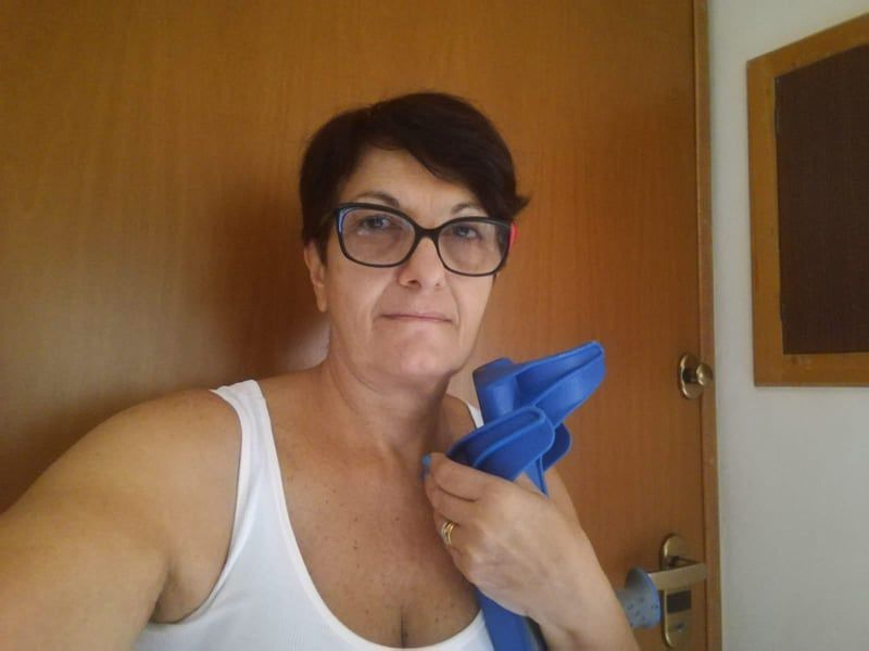 Cagliari, la denuncia di una disabile: “Costretta ad andare via dal cimitero perchè stavano pulendo il bagno”