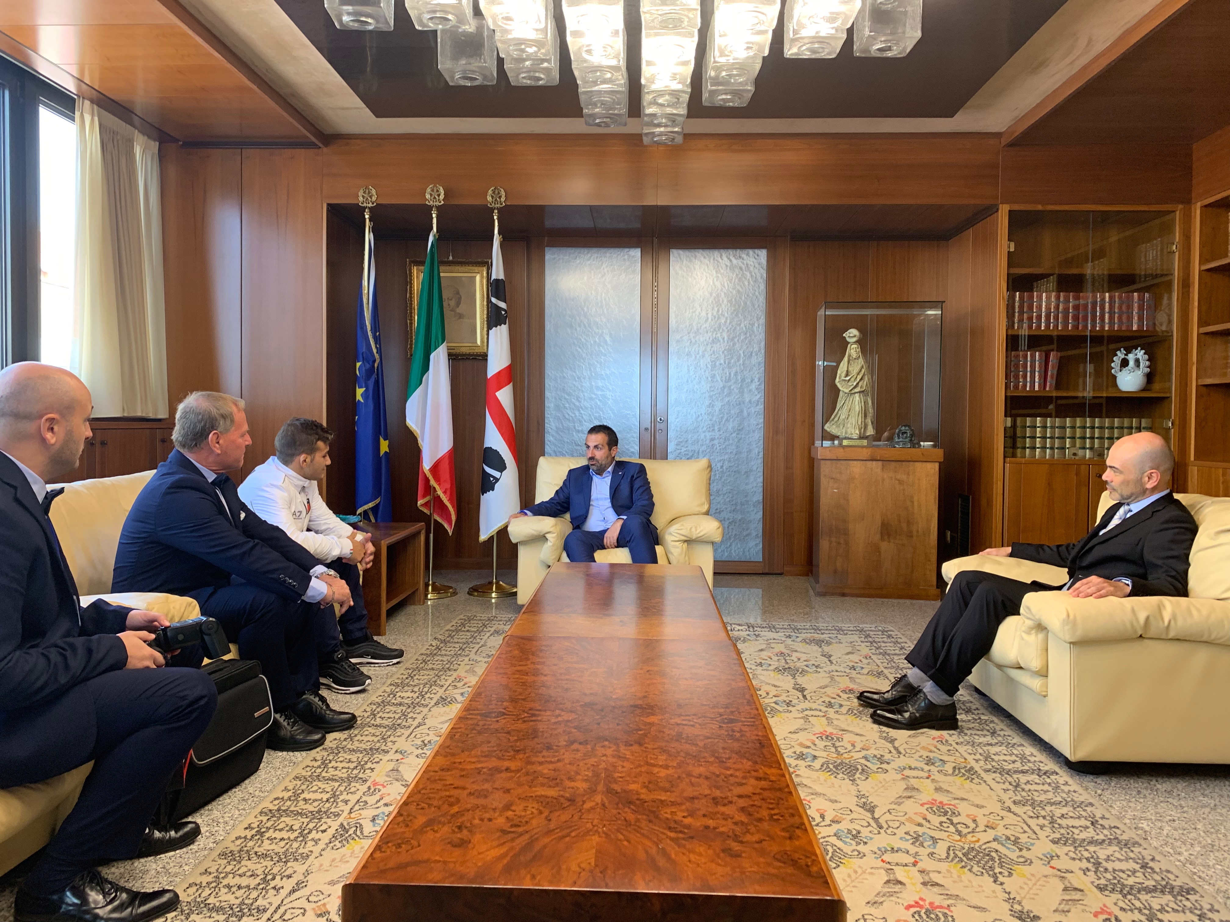 Vincenzo Piroddu, il re della lotta sarda in Consiglio: “Uno sport e un primato che ci rende orgolgiosi”