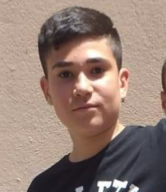 Quartu in lacrime per Matteo, il 14enne travolto e ucciso da un’auto nel sabato sera