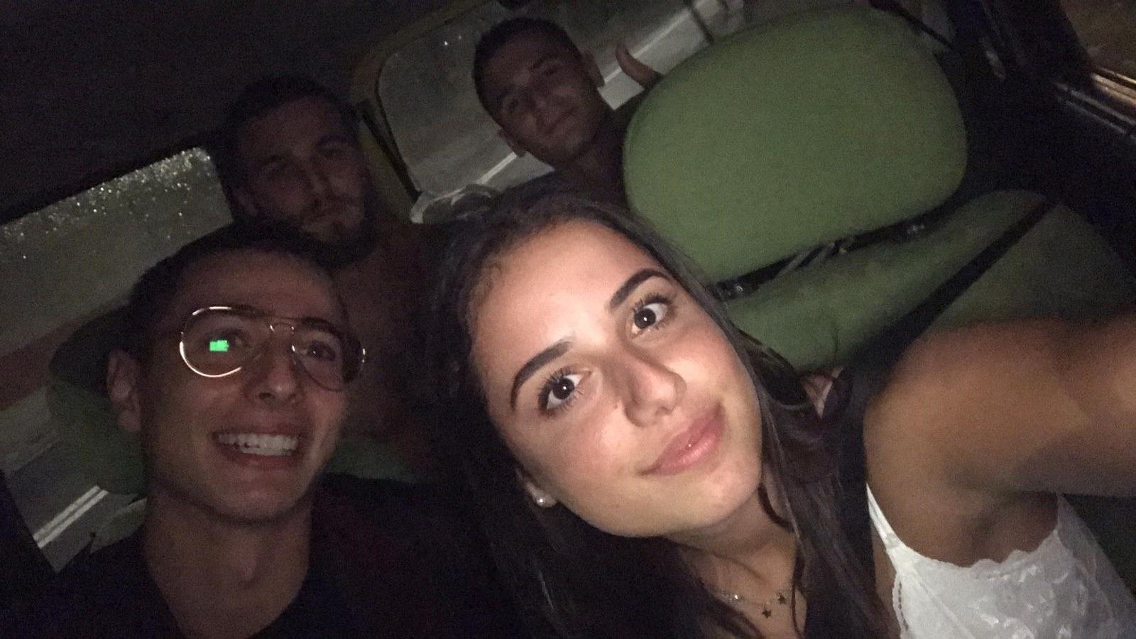 Federica, Matteo, Michele e Federico: “Siamo noi gli angeli che hanno soccorso la barista dopo l’incidente”