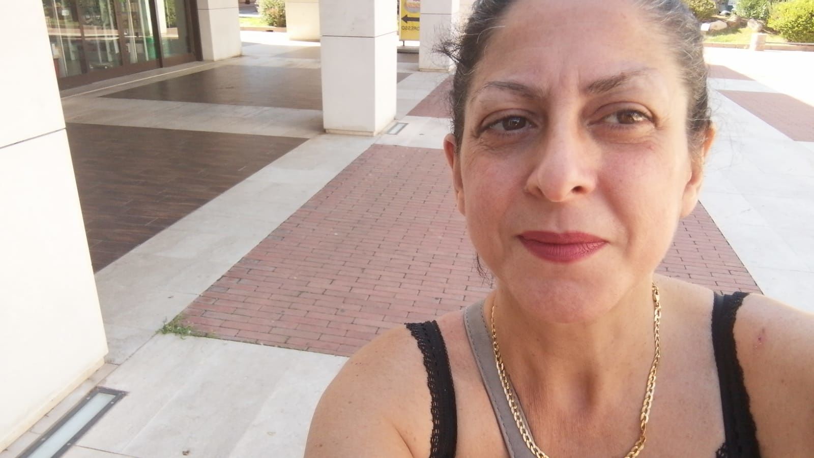 Cagliari, dopo 15 anni chiude il ristorante “da Monica” nel Corso: “Ormai tutti vogliono vendere cibo”