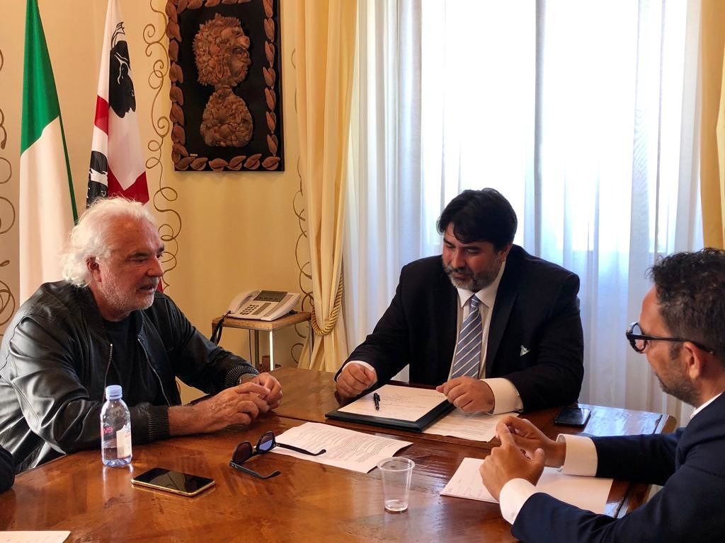 Solinas incontra Briatore: “Flavio è un amico della Sardegna, ci può dare una mano”