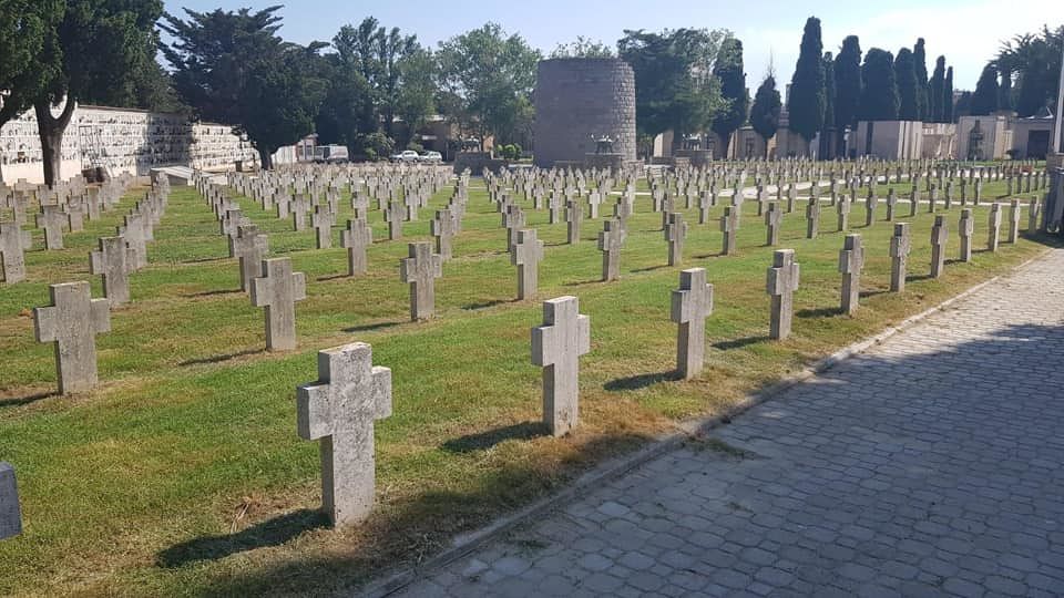Cimitero di Cagliari, addio erbacce: ripulita l’area dei caduti della seconda guerra mondiale