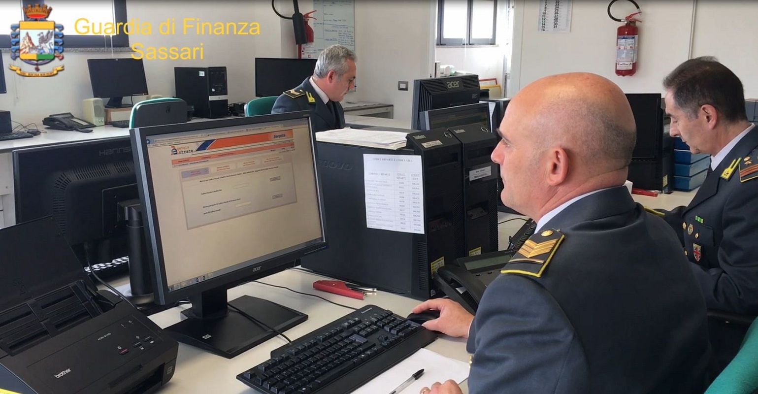 Sei milioni di euro nascosti al fisco: beccato in Sardegna un evasore totale