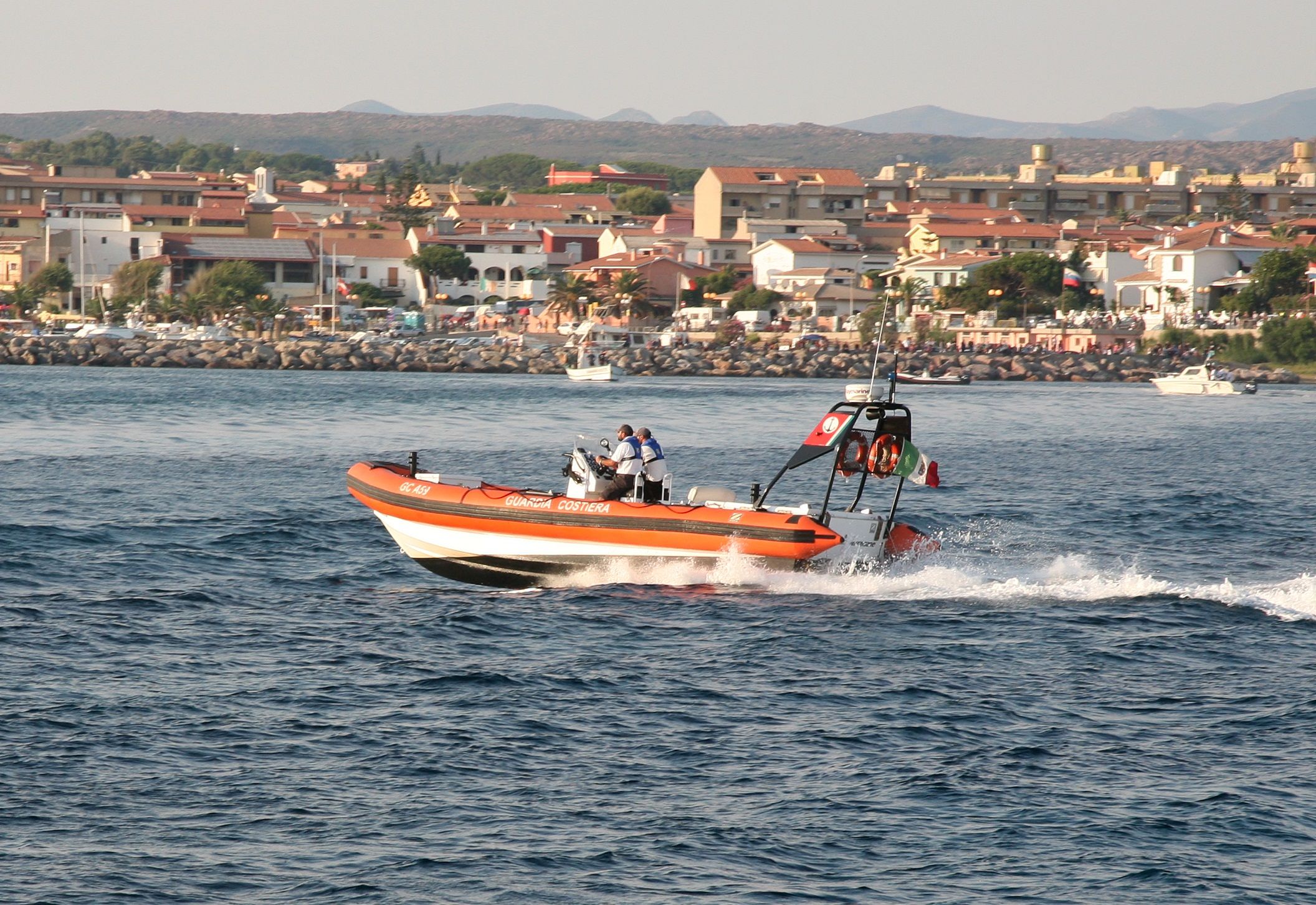 Mistero nel mare di Portovesme, trovato il cadavere di una donna