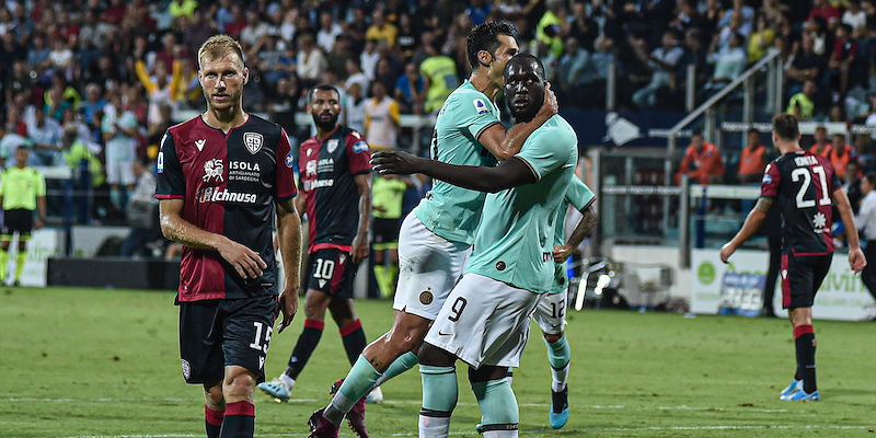 Cori contro Lukaku alla Sardegna Arena, niente sanzione al Cagliari: “Ulteriori indagini”