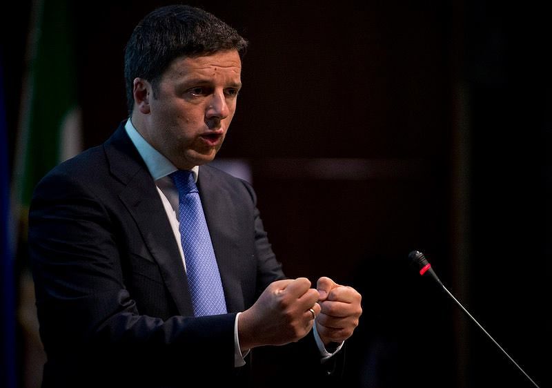 Matteo Renzi lascia il Pd col suo Attimo Fuggente: “La strada più difficile, ma è la più bella”