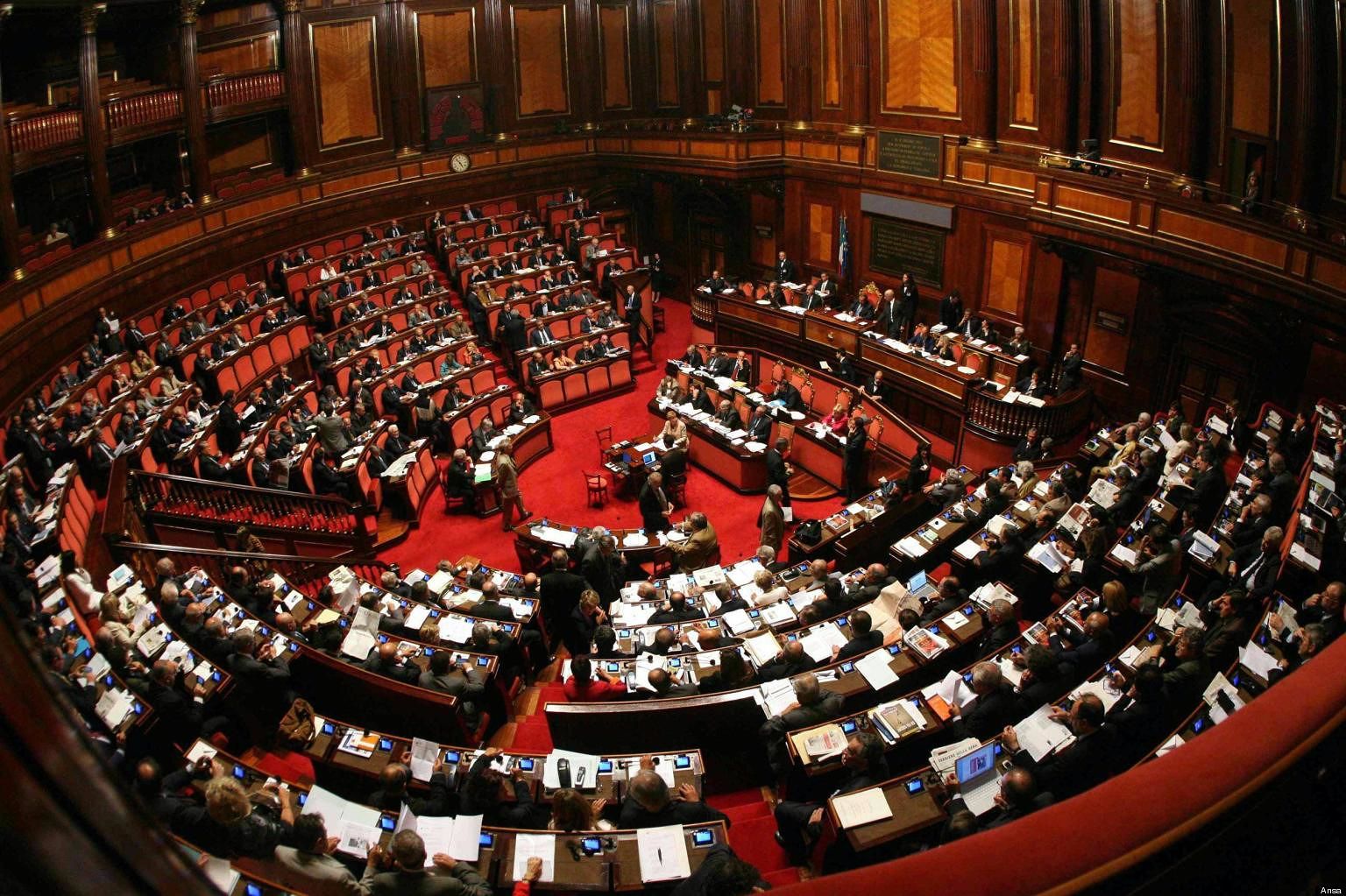 Conte al Senato per la fiducia, la diretta del dibattito