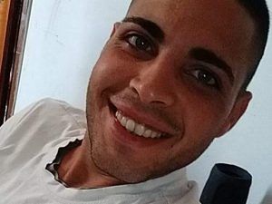 Ferma una ragazza in strada, poi la violenta a lungo: è un papà di 26 anni già arrestato per stupro