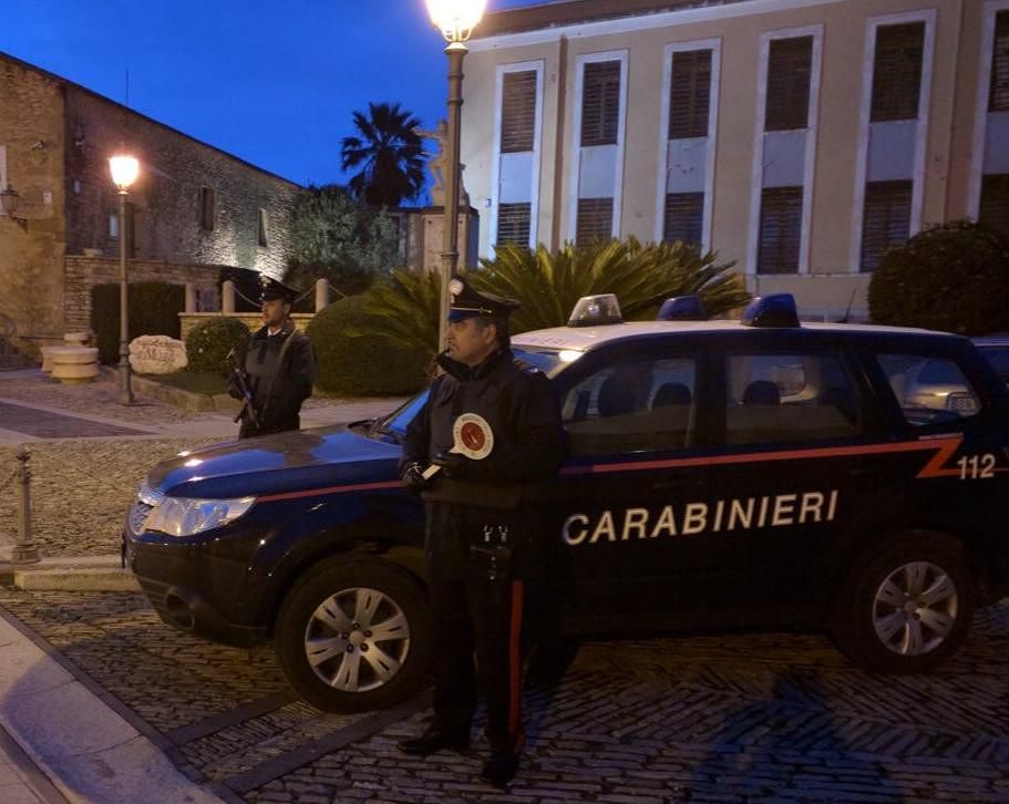 Da anni aggrediva la moglie, i carabinieri convincono la donna a denunciare: arrestato un cagliaritano