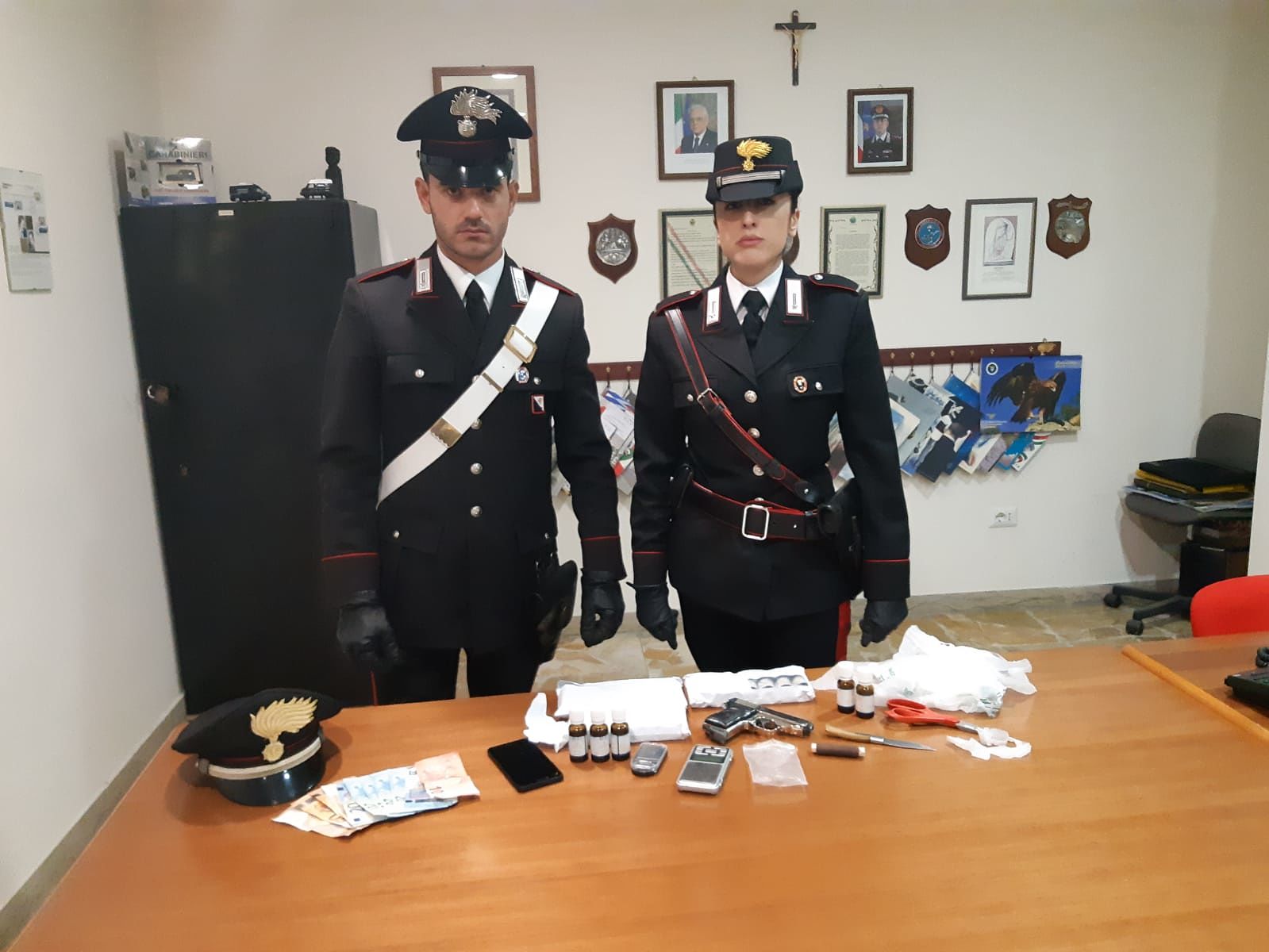 Ha il reddito di cittadinanza ma spaccia droga: pregiudicato in manette a Gonnosfanadiga