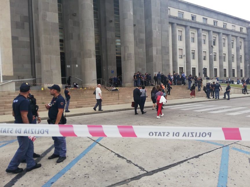 Cagliari, fine della paura: riaperto il tribunale dopo il falso “allarme bomba”