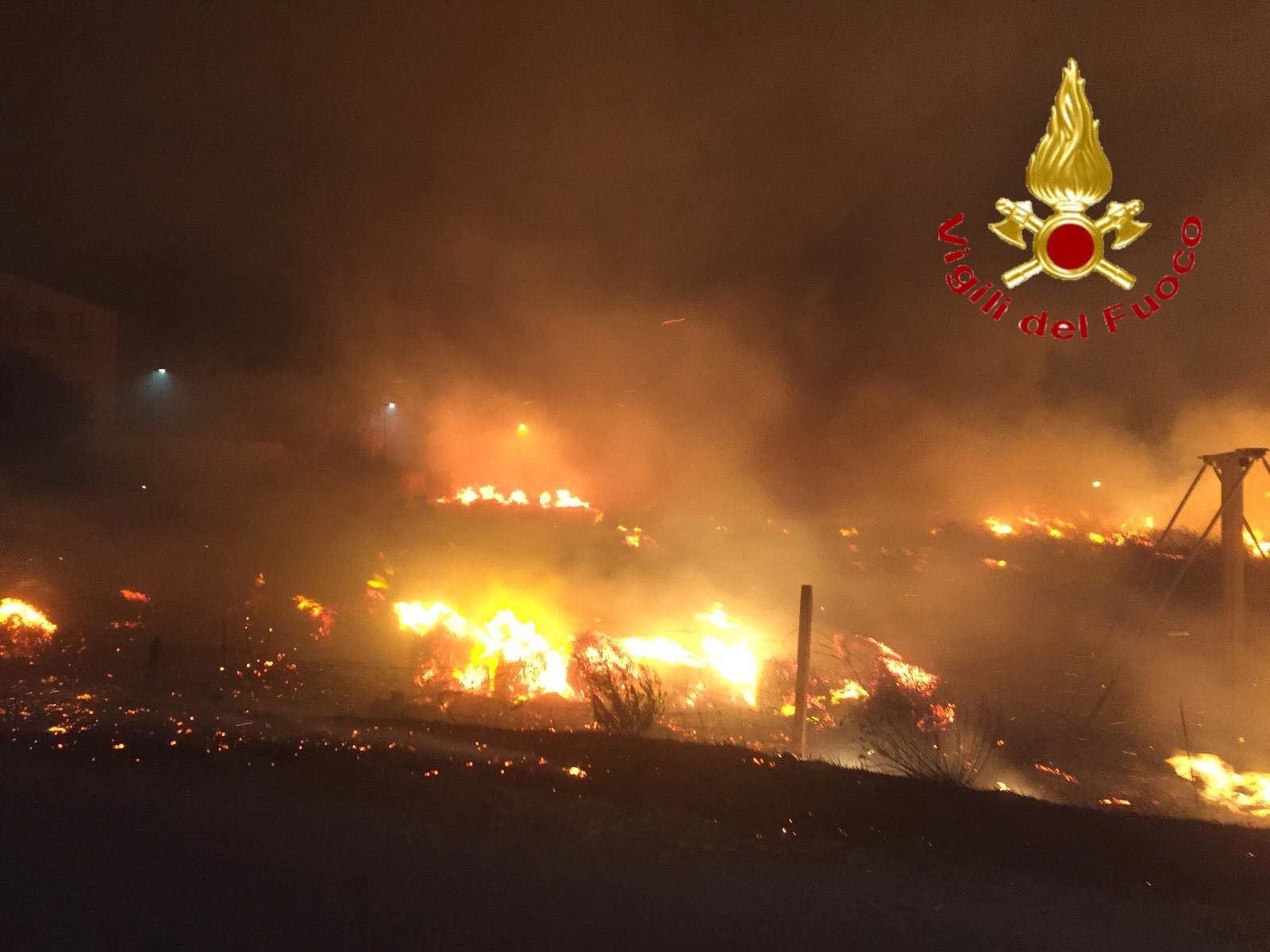 Incendi ad Arborea e Bosa, Lampis: “Risposta efficace e immediata”