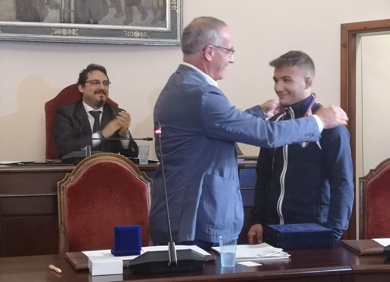 Il lottatore sassarese Simone Piroddu premiato a Palazzo Ducale