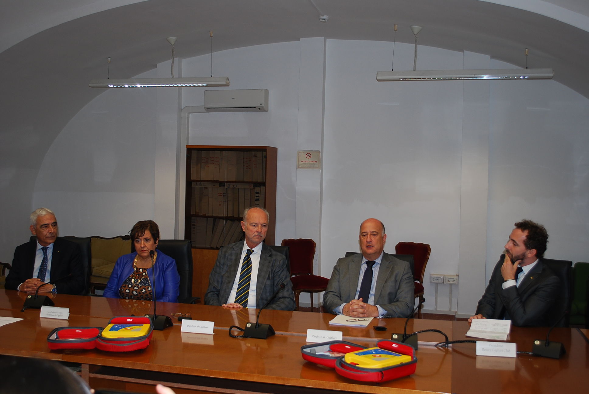 Cagliari, la Prefettura e la Questura sono cardioprotette: installati i defibrillatori