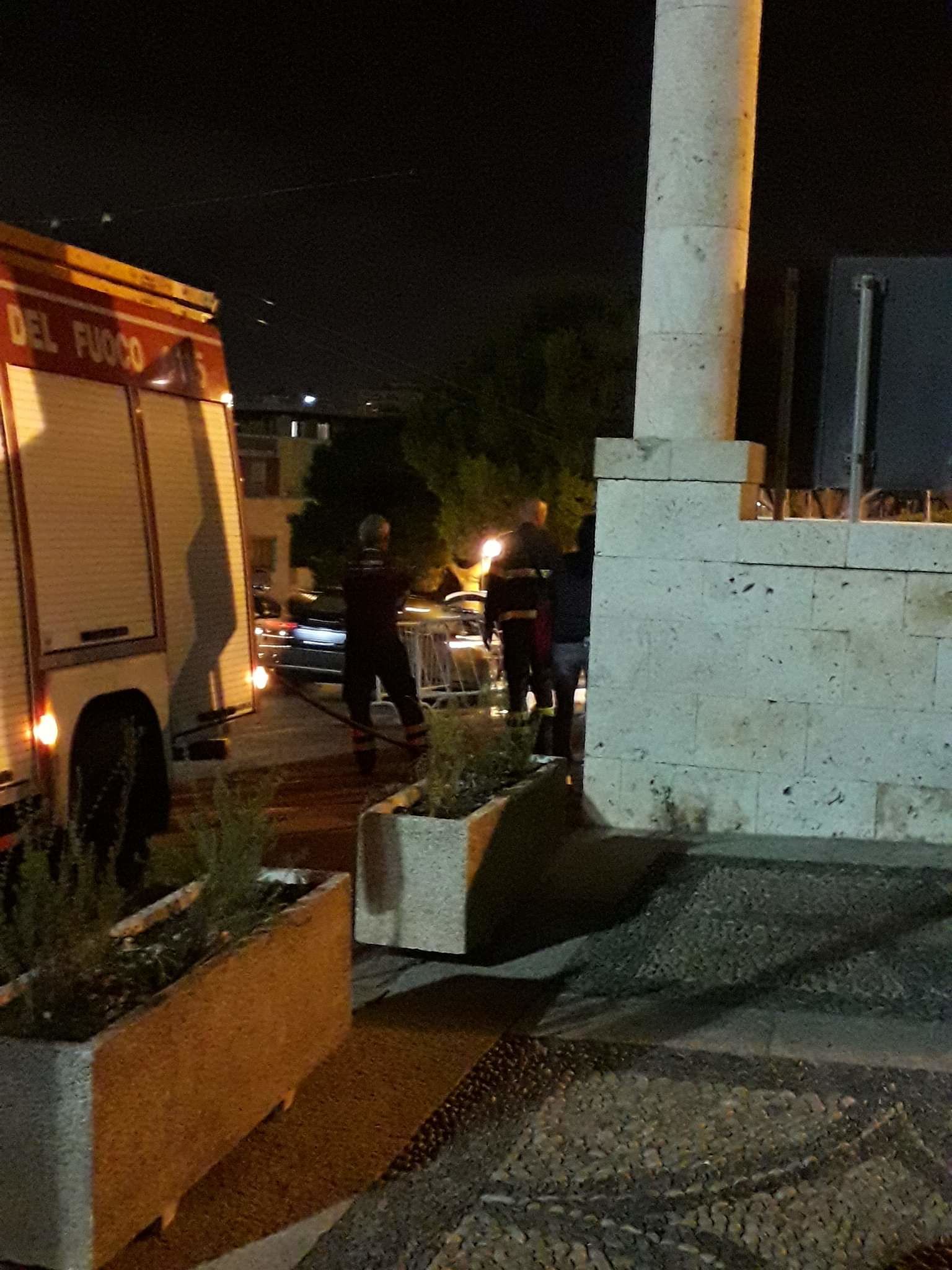 Cagliari, sangue davanti alla basilica di Bonaria: uomo accoltellato finisce all’ospedale