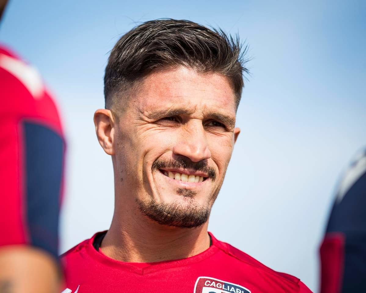 Fiocco azzurro in casa Cagliari, è nato il terzo figlio di Fabio Pisacane