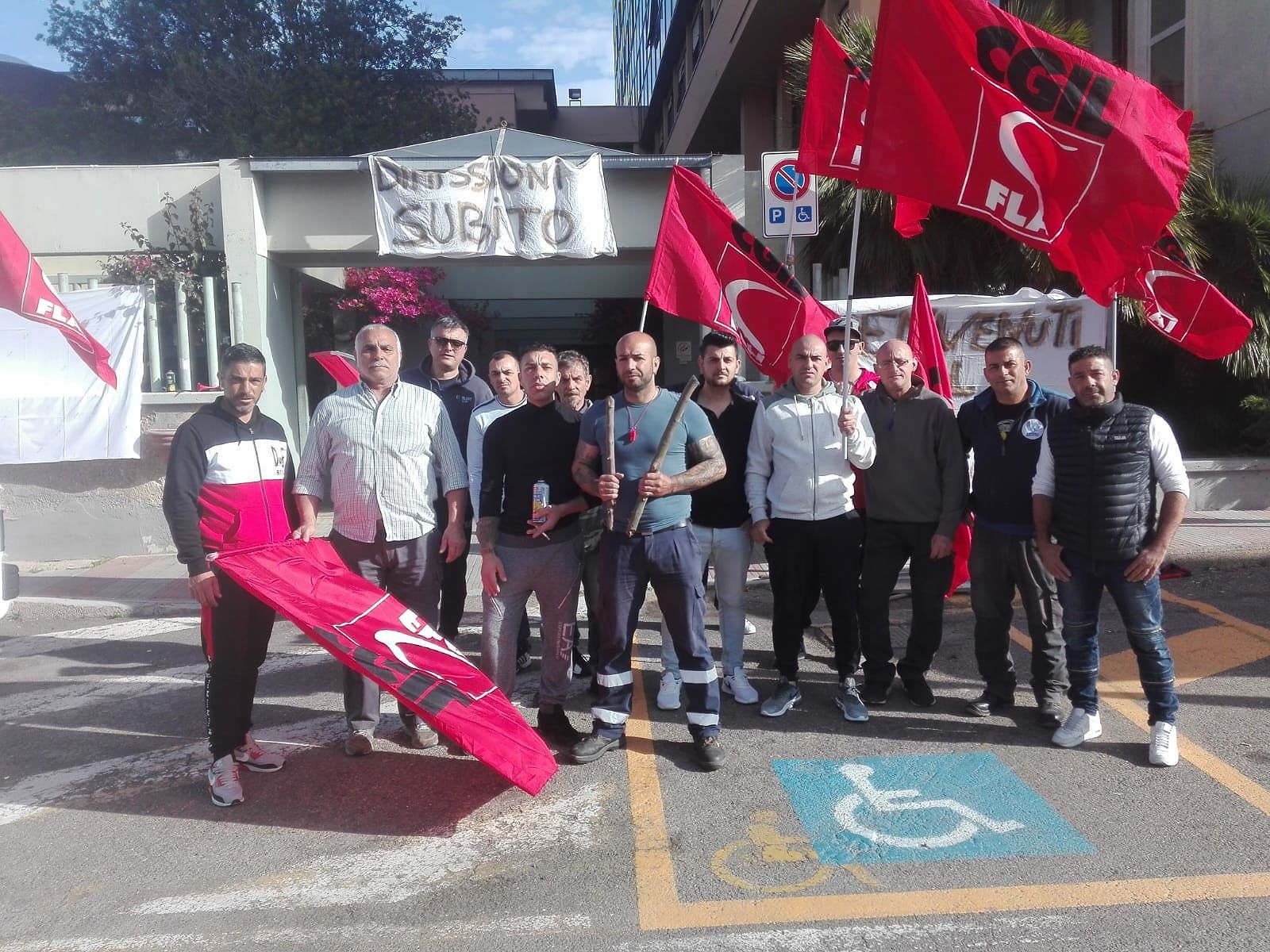 Clamoroso a Quartu, giardinieri comunali nuovamente in sciopero: “Ci hanno tagliato le ore”