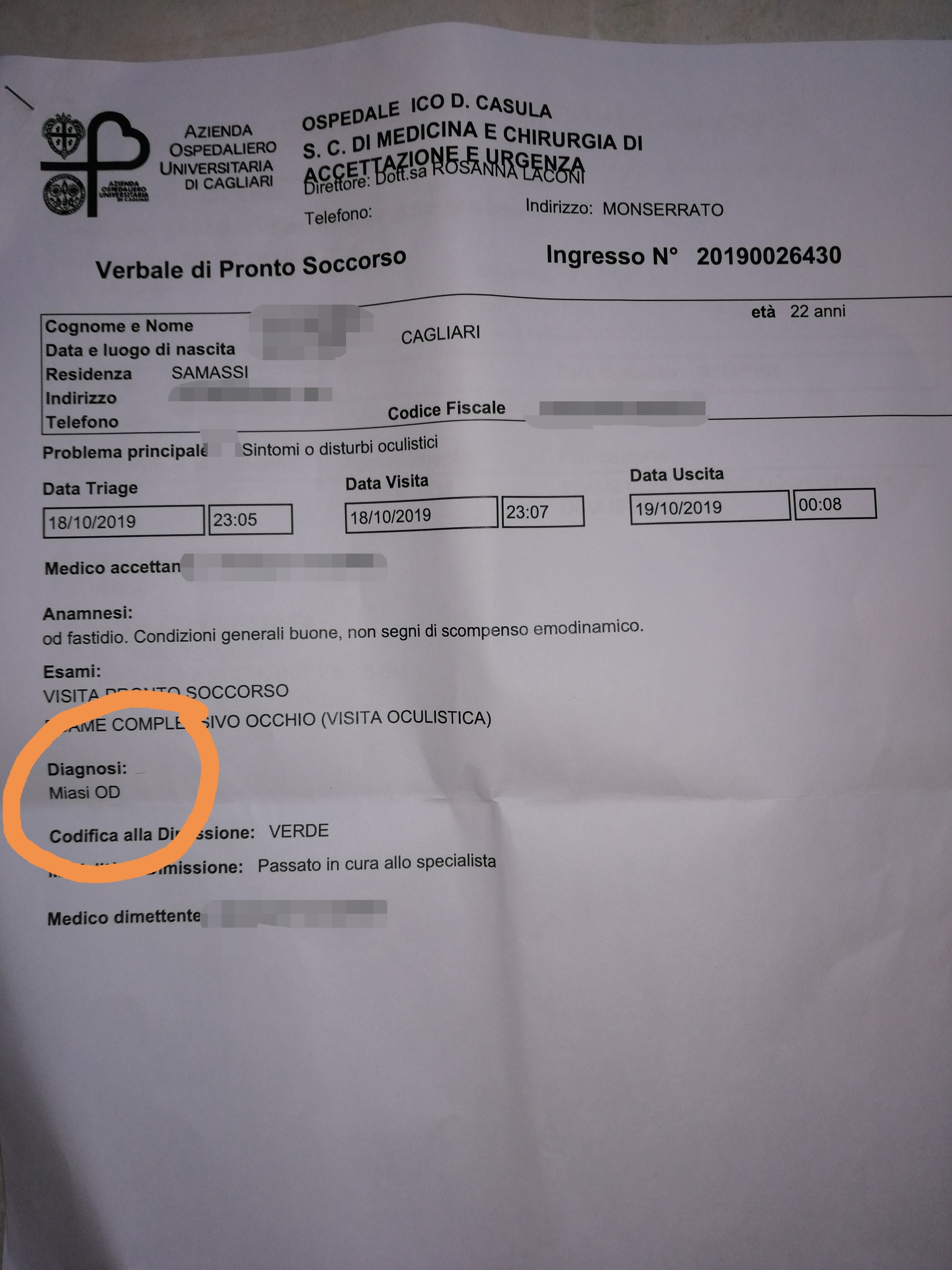 Samassi, giovane di 22 anni coi vermi della mosca spara larve negli occhi: “Mio figlio, colpito dai parassiti”