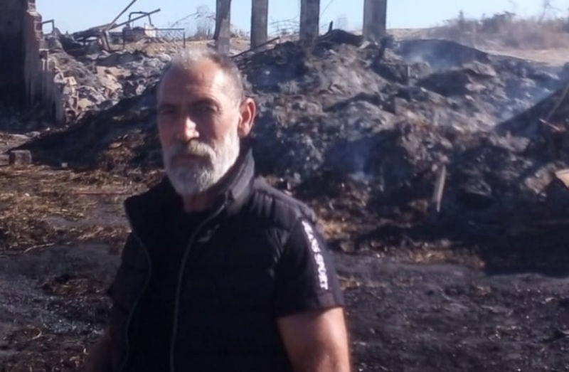 Ortacesus, le lacrime di Giuseppe Serra: “La mia azienda distrutta dal fuoco, aiutatemi”