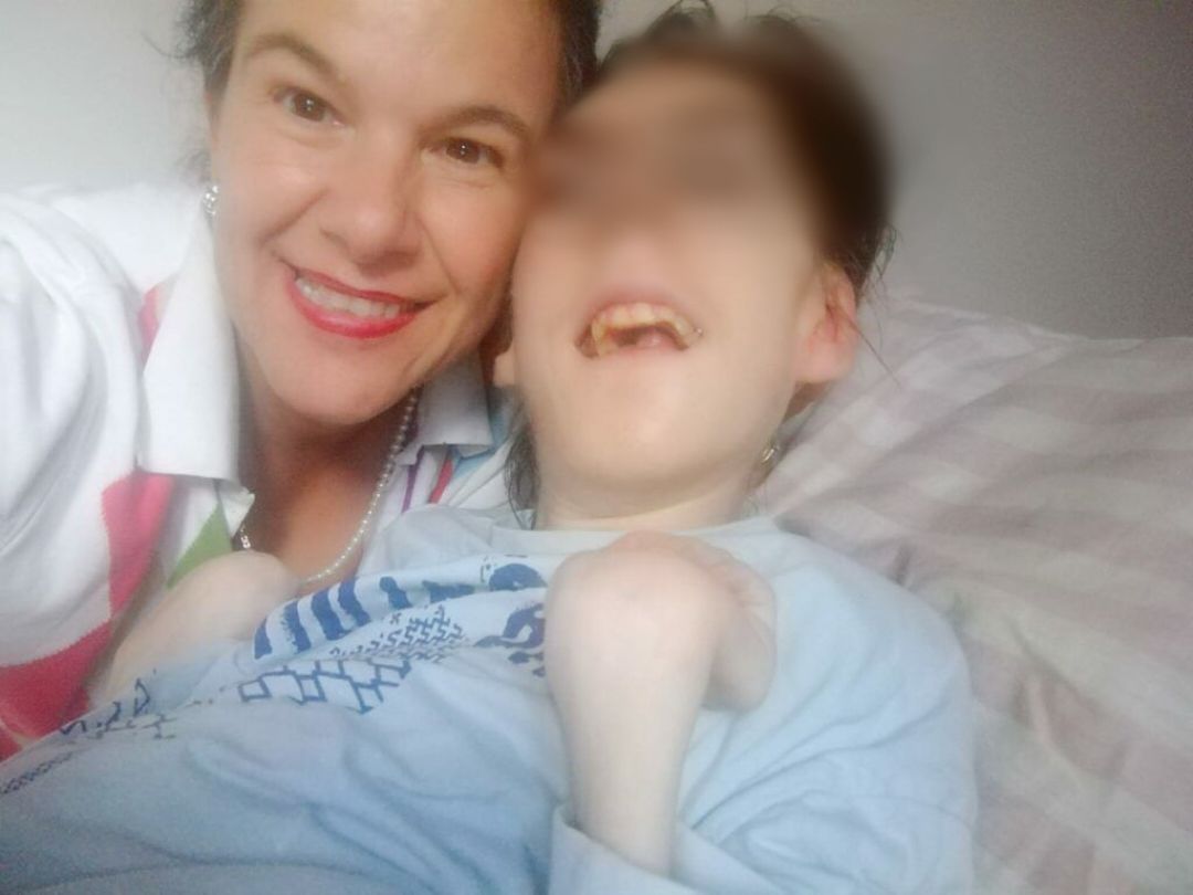 Teulada, la solidarietà di Luciana: “Lavoratori Aias senza stipendio, sospendo la cura di mio figlio”