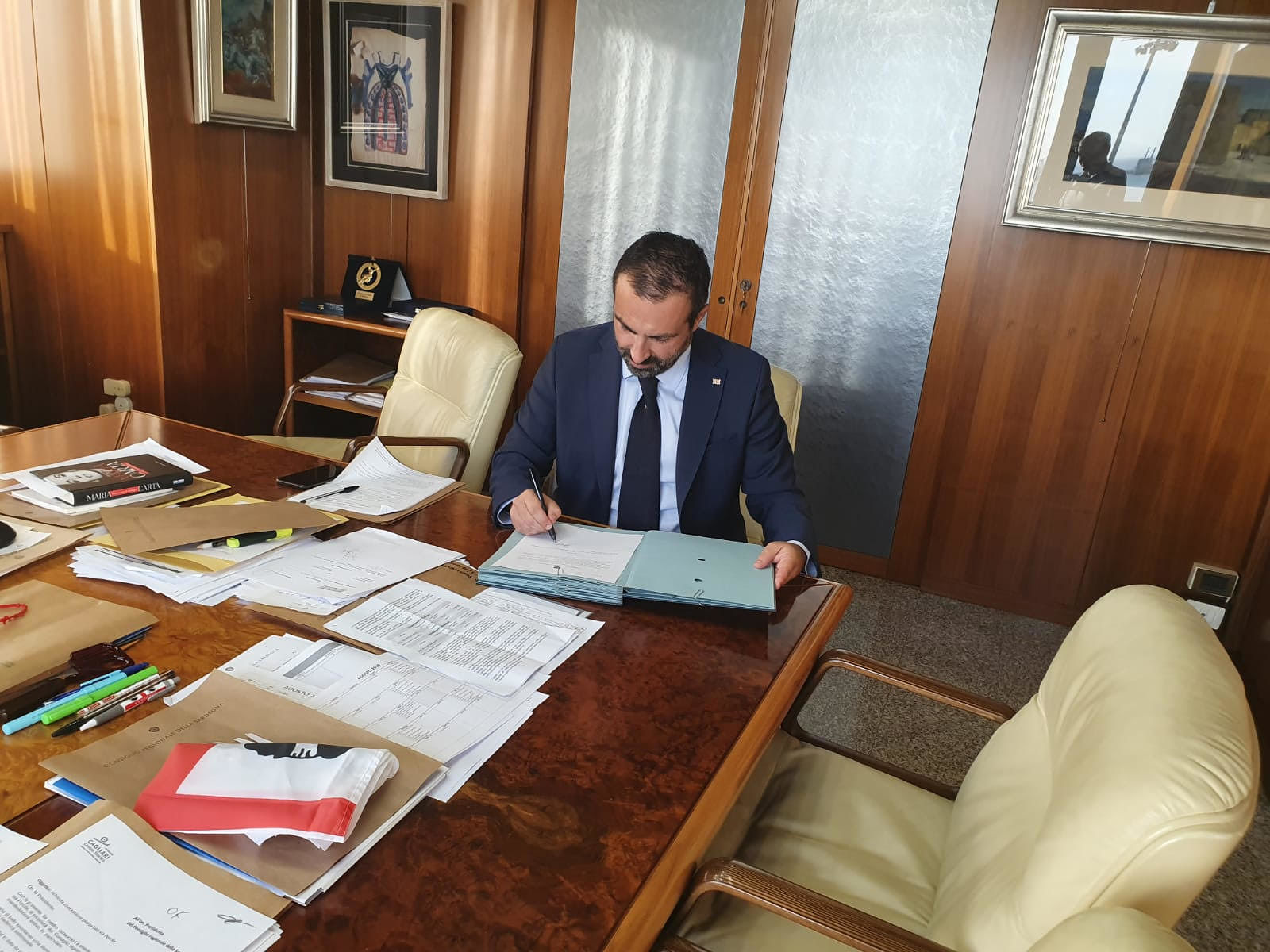 Sardegna, addio plastica nel Consiglio regionale: “Vietata dal primo gennaio 2020”