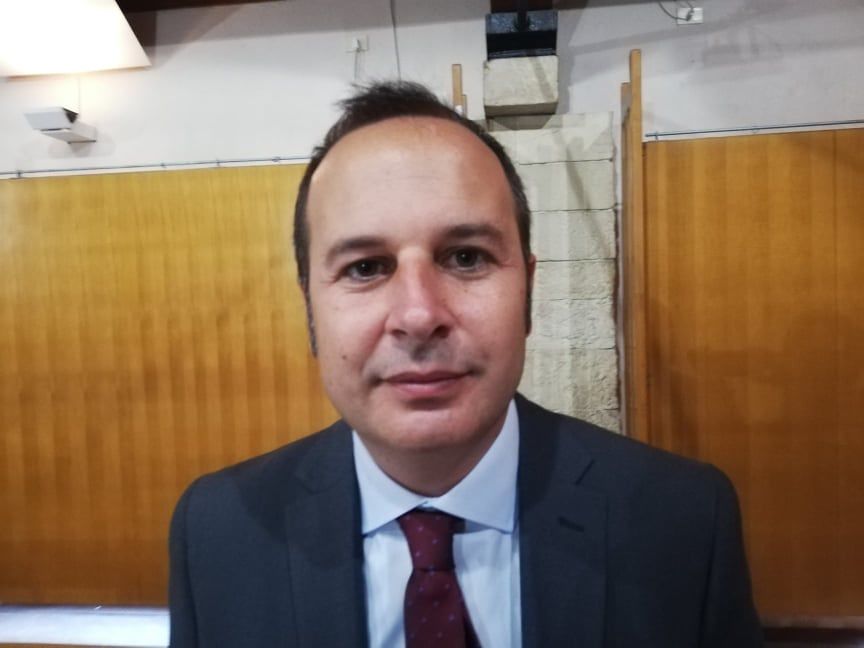 Cagliari, arriva l’infopoint mobile salva-anziani: “Così vi difenderemo dalle truffe”