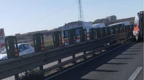 Maxi tamponamento sulla 131 Dir a Cagliari: 9 auto coinvolte e traffico in tilt