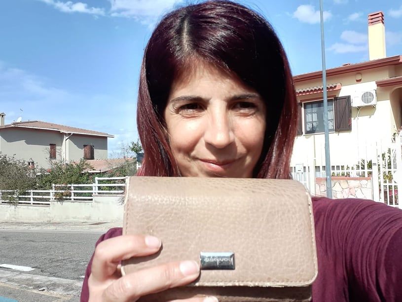 “Ho ritrovato il portafoglio che mi hanno rubato al Brotzu ma il ladro si è tenuto tutti i soldi”
