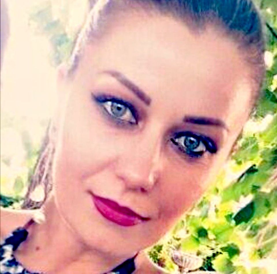 Zinaida, la mamma con tre figli uccisa a coltellate: un femminicidio che fa piangere l’Italia