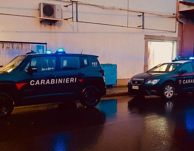 Tragedia sventata a Sanluri, estetista accoltellata dal compagno: salvata dai carabinieri