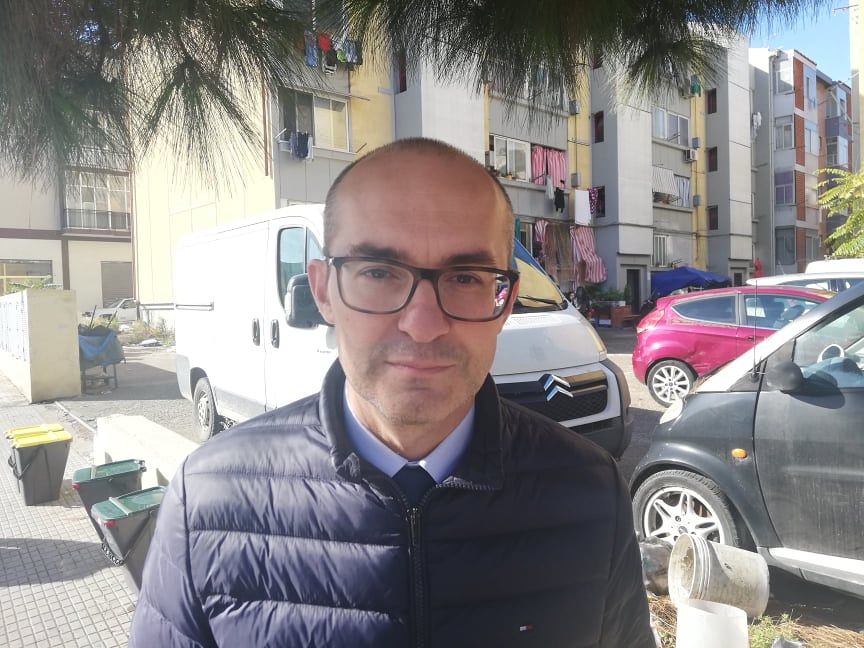 Cagliari, dopo gli incendi in via Timavo pugno duro del Comune: “Telecamere nei cortili”