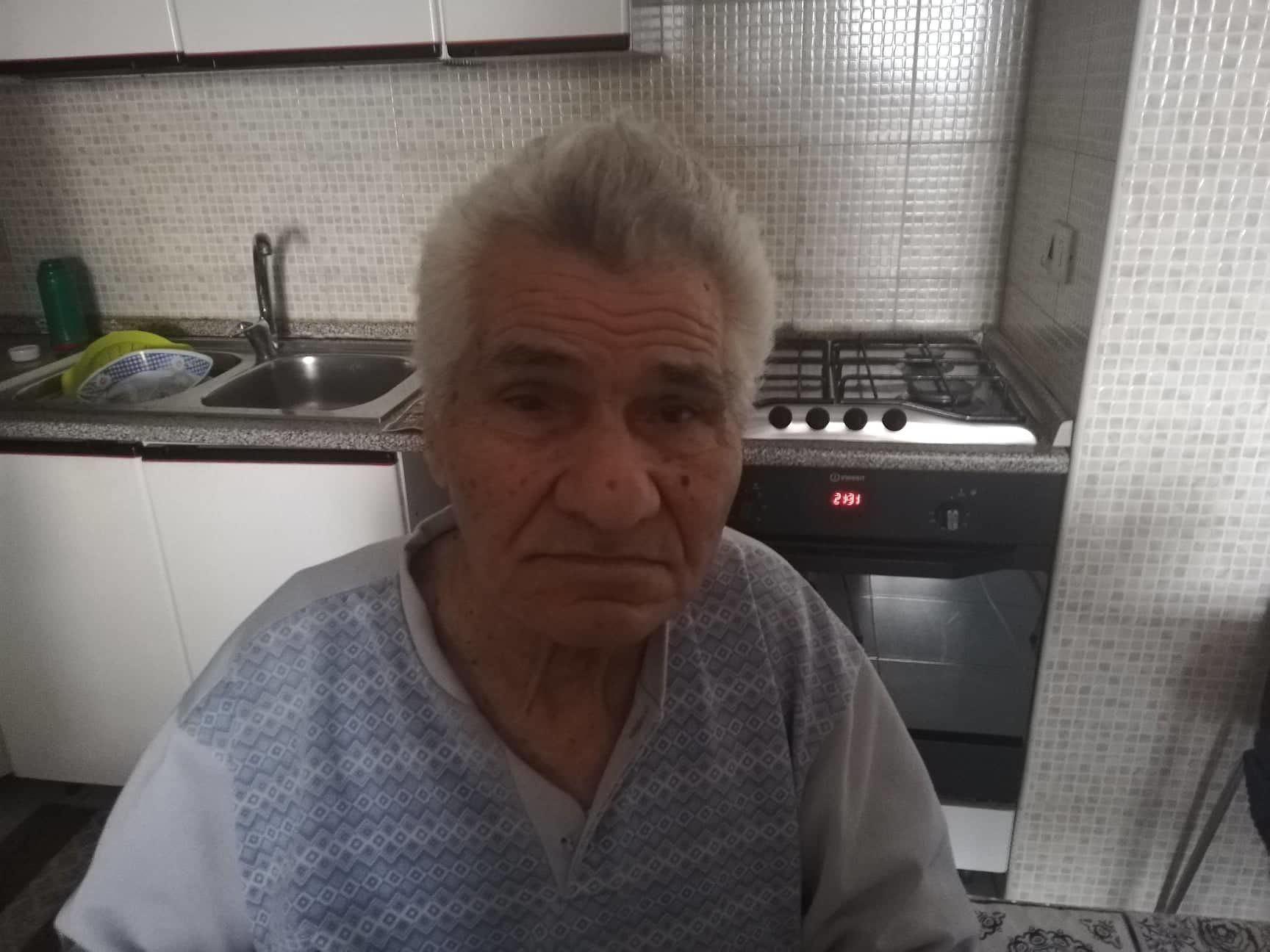 Salvatore, 81enne disabile: “Io, intrappolato in casa a Sant’Elia: esco solo per andare a curarmi”