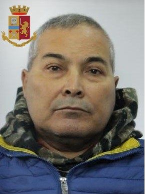 Cagliari, sorpreso allo stadio con un “Black Thunder” proibito: in casa erano nascosti altri 163