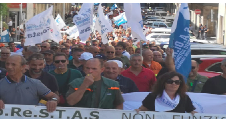 Mancato commissariamento, sit-in dei lavoratori Forestas a Cagliari