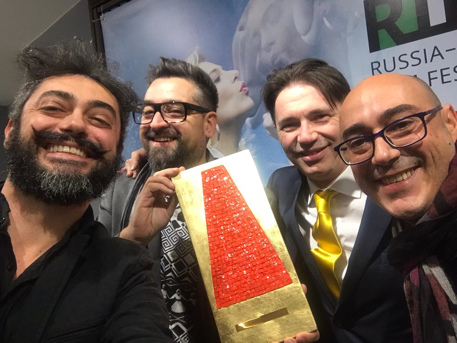 “Come se non ci fosse un domani”, il secondo film del duo comico Pino e gli Anticorpi conquista la Russia