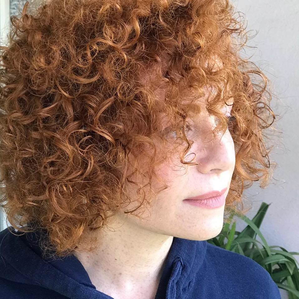 “Sa dottoressa, l’ho sognata”: il commovente abbraccio a Cagliari con una donna malata di tumore al seno