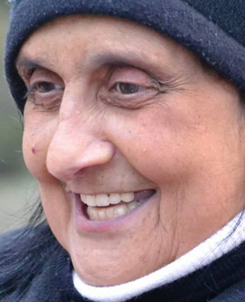 Addio a Luciana Arca, muore a 59 anni la commerciante-attrice diventata famosa con Pieraccioni