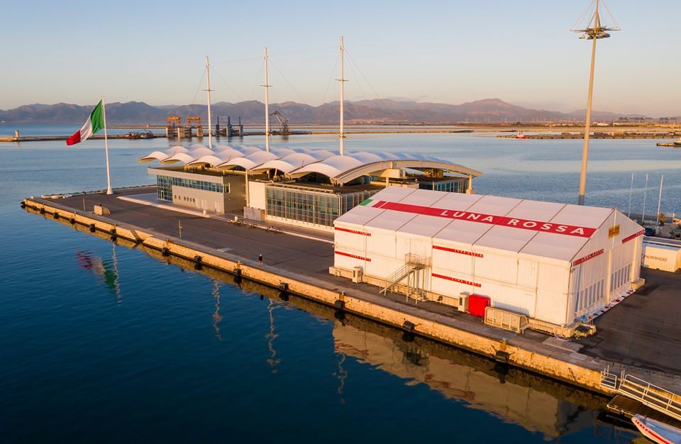 Open Day al porto di Cagliari, apre al pubblico la base segreta di Luna Rossa