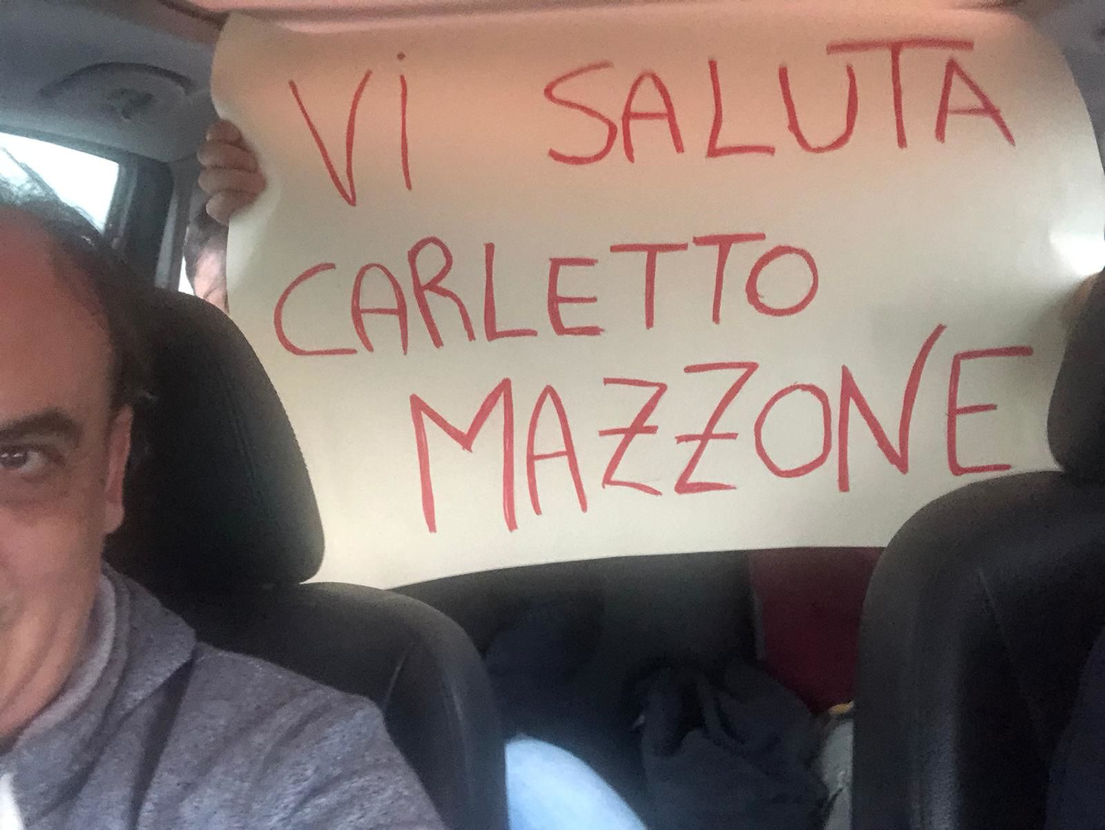 Cagliari esplode di gioia per i rossoblù: una squadra di eroi umili e coraggiosi che identifica la Sardegna