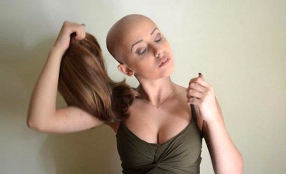 Ottanta milioni per la Sardegna: “Parrucche per le donne in chemioterapia, ecco i fondi ”