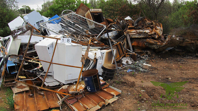 Villa San Pietro, la forestale sequestra una discarica abusiva: denunciato un imprenditore