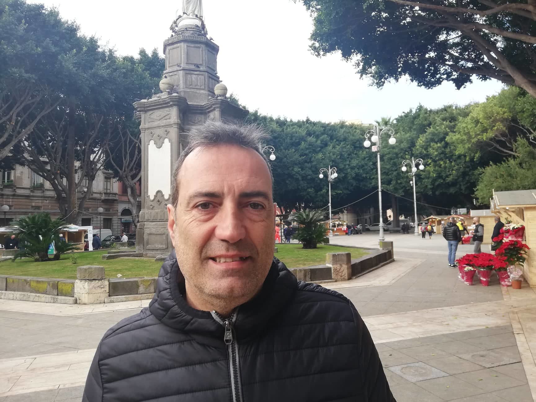 Cagliari, “in piazza del Carmine i giovani stranieri ci aiutano a controllare le casette”